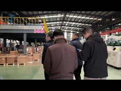 مشتری بازدید کننده 1